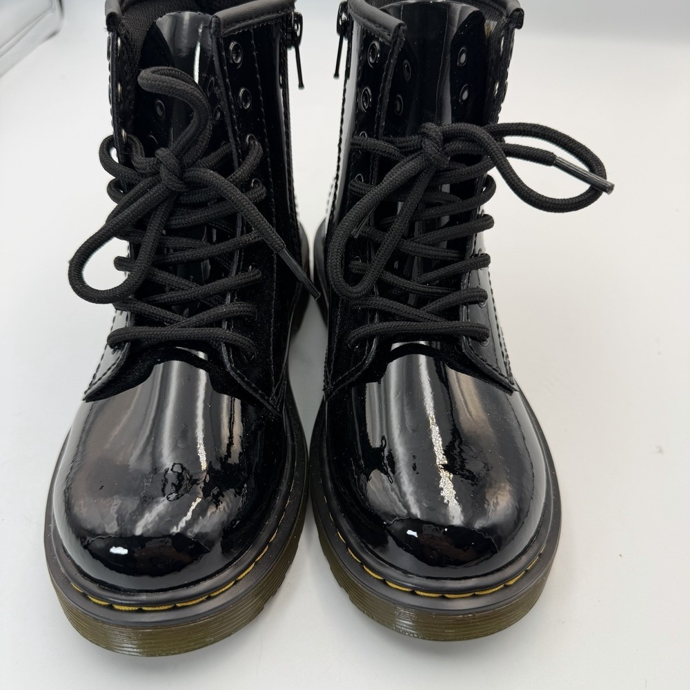 NWOB Doc Martens US Size 2 Black Patent Leather Boots Youth Kids - Picture 6 of 8